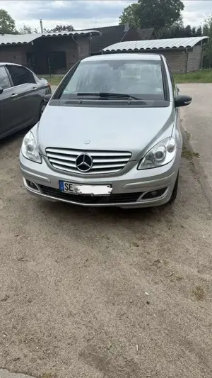 Mercedes-Benz B 150