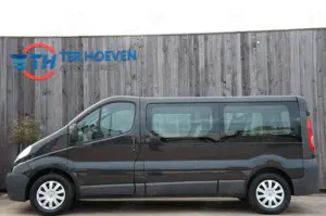 Opel Vivaro 2.5 CDTi Lang 9-Sitzer Klima Navi DAB