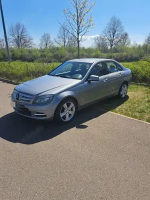 Mercedes-Benz C 180 CGI Automatik BlueEFFICIENCY Elegance