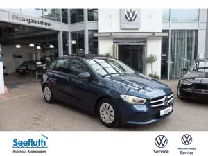 Mercedes-Benz B 180 PanoDach Navi RFK Sitzhzg.Lederlenkrad 1.Hand