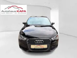 Audi A1 attraction**1.HAND/SHZ/PDC**