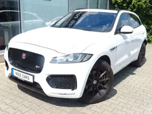 Jaguar F-Pace R-Sport AWD AMBIENTEBEL. KAMERA 20"ZOLL