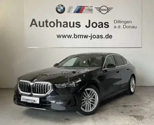 BMW 520 i |AHK |Komfortsitze |19" LMR