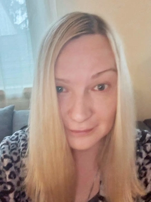 Wer will meine hässliche fickfresse benutzen?