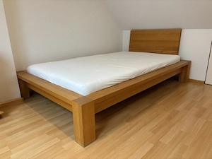 Massivholzbett (Liegefläche 1,20 x 2,00 m) zu verkaufen, Handwerksqualität