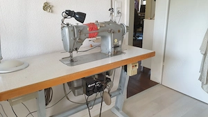 Industrienähmaschine Dürkopp mit Fadenabschneider, Starkstrom