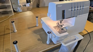 Pfaff Coverlock 3.0 (auch als Overlocknähmaschine nutzbar)