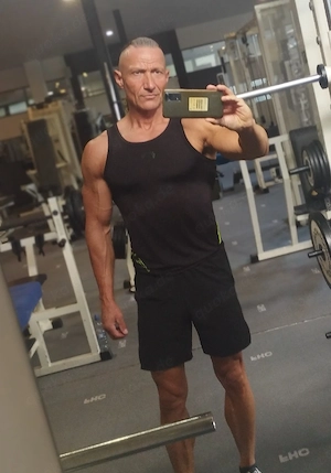 Hast Du auch Lust Dich zu verlieben..suche sportliche Sie Bild 4