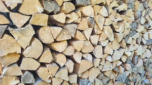 Feuerholz Brennholz Kaminholz