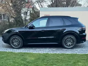 Porsche Cayenne E-Hybrid, Black Edition, Pano, Bose, Chrono, Head-Up, Led, Soft-Close, Luftfederung,