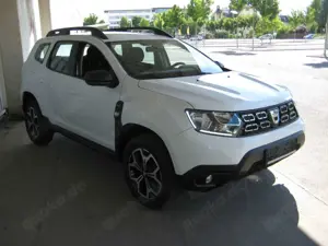Dacia Duster II Comfort 4WD Rentnerfahrzeug-erst 15Tkm