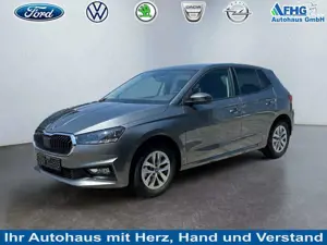 Skoda Fabia Extra 1,0 MPI Klima SmartLink Einparkhilfe 5J G...