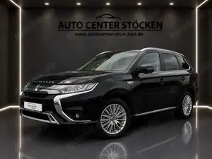 Mitsubishi Outlander PHEV Basis Spirit 4WD LEDER NAVI KAMERA AHK 1 HAND