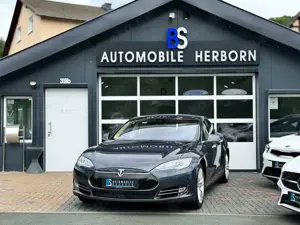 Tesla Model S /Pano/Kamera/Shz./el.Sitze/Autopilot