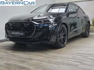 Audi RS Q8 Sportabgas AHK Standhzg. Black+ RS-Design