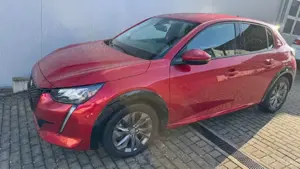 Peugeot e-208 Allure ELEKTRO 136