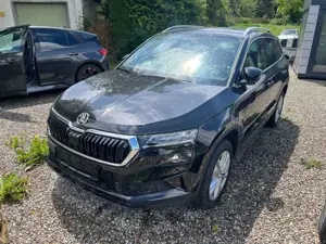 Skoda Karoq Selection 2,0TDI DSG NAVI LED AHK