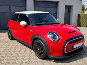 MINI Cooper SE Classic | Batterietest, Kamera,Service
