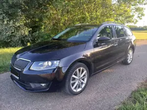 Skoda Octavia Octavia Combi 2.0 TDI (Green tec) DSG Joy