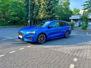 Ford Focus Turnier 1.0 EcoBoost Hybrid ST-LINE