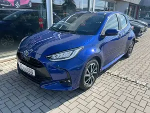 Toyota Yaris Hybrid 5-Türer 1.5 VVT-i Team Deutschland