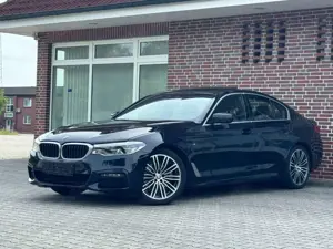 BMW 520 i M Sportpaket*Schiebedach*R-Kamera*Leder*