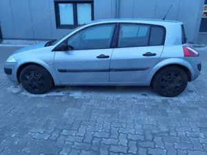 Renault Megane 1.4 TÜV bis 03/28