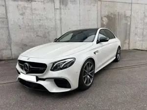 Mercedes-Benz E 63 AMG AMG E 63*Multibeam*Designo*Widescreen*