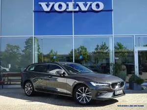 Volvo V60 B5 Geartronic Momentum Pro