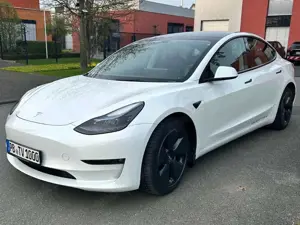 Tesla Model 3 Model 3 Allradantrieb Dual Motor Performance
