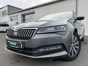 Skoda Superb Combi 2.0 TDI DSG Style 175€ m.20% Anz. Navi ACC