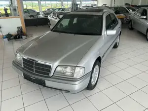 Mercedes-Benz C 180 C 180 Elegance H Kennzeichen