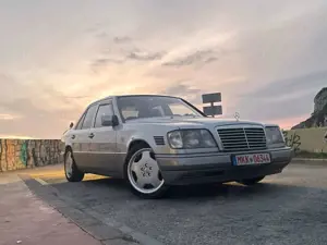 Mercedes-Benz E 300 24V Diesel Sportline, AMG Alufelgen