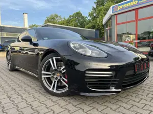 Porsche Panamera GTS PDK