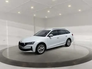 Skoda Octavia Combi 1.5 TSI AHK SHZ CarPlay Navi