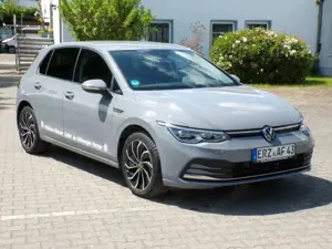 Volkswagen Golf VIII Style 1.5 eTSI