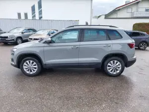 Skoda Karoq Karoq 1.5 TSI ACT DSG Selection AHK Ladebo 4J.Garantie