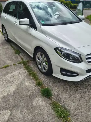 Mercedes-Benz B 200 B-Klasse 7G-DCT