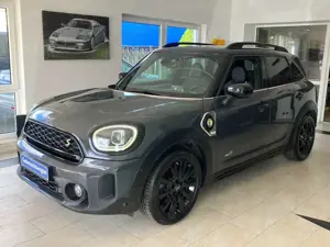 MINI Cooper Countryman SE Plug-In Panorama LED Kamera