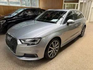 Audi A3 Sportback 40 e-tron sport ACC