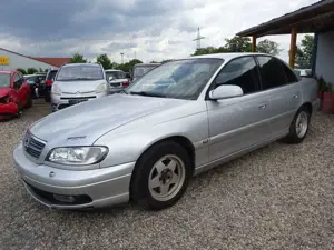 Opel Omega 2.2 16V Elegance Automatik