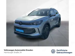 Volkswagen Tiguan Elegance 2.0 TDI DSG 4M AHK DCC HUD AREA