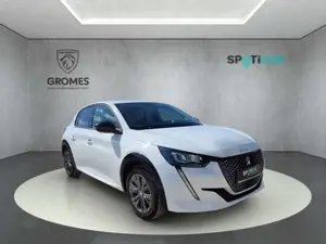 Peugeot 208 e- Allure Pack 136 Navi SHZ LED Digitales Cockpit