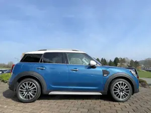 MINI Cooper D Countryman LED Navi 18" JCW Räder