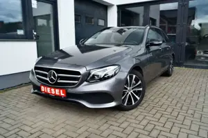 Mercedes-Benz E 400 T d 4Matic-LEDER-ACC-PANO-ACC