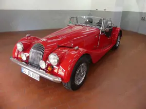 Morgan Plus 8