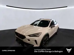 CUPRA Formentor VZ 2.0 TSI DSG CARPLY+SHZ+DCC+ACC+RKAM Klima Navi
