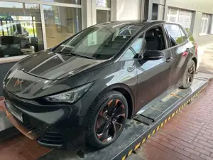 CUPRA Born 170 kW *19Zoll*Tech-Paket M*Pilot-Paket L*Dinamica