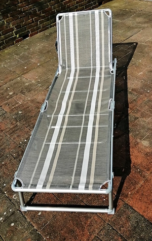 Dreibeinliege (Aluminium)