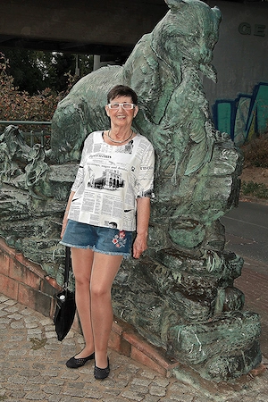 Digitalfotograf macht kostenlos natürliche Bilder von Dir auf Anfrage - ! ?